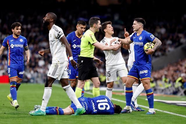 u8网页版-皇马输球又输人,伯纳乌喊弗洛伦蒂诺辞职